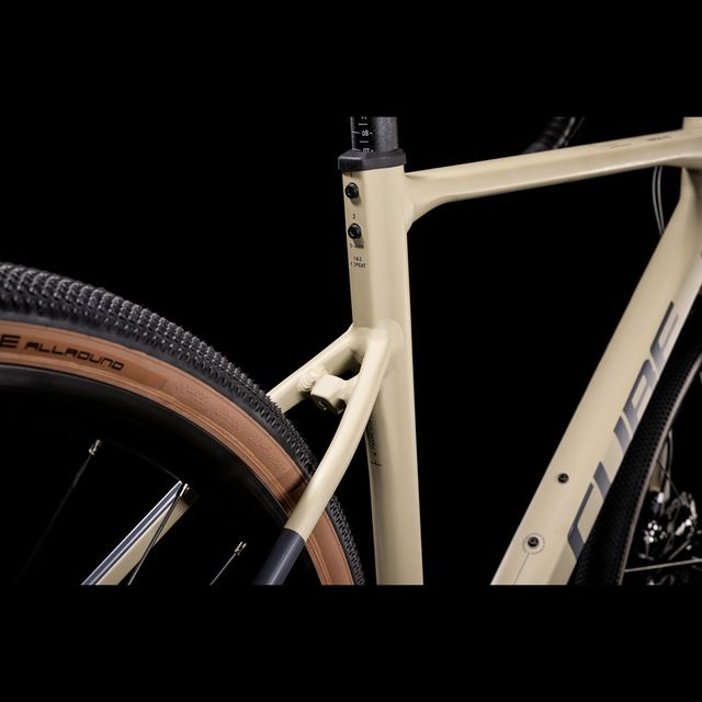 CUBE Nuroad Pro 2022 gravel grinder